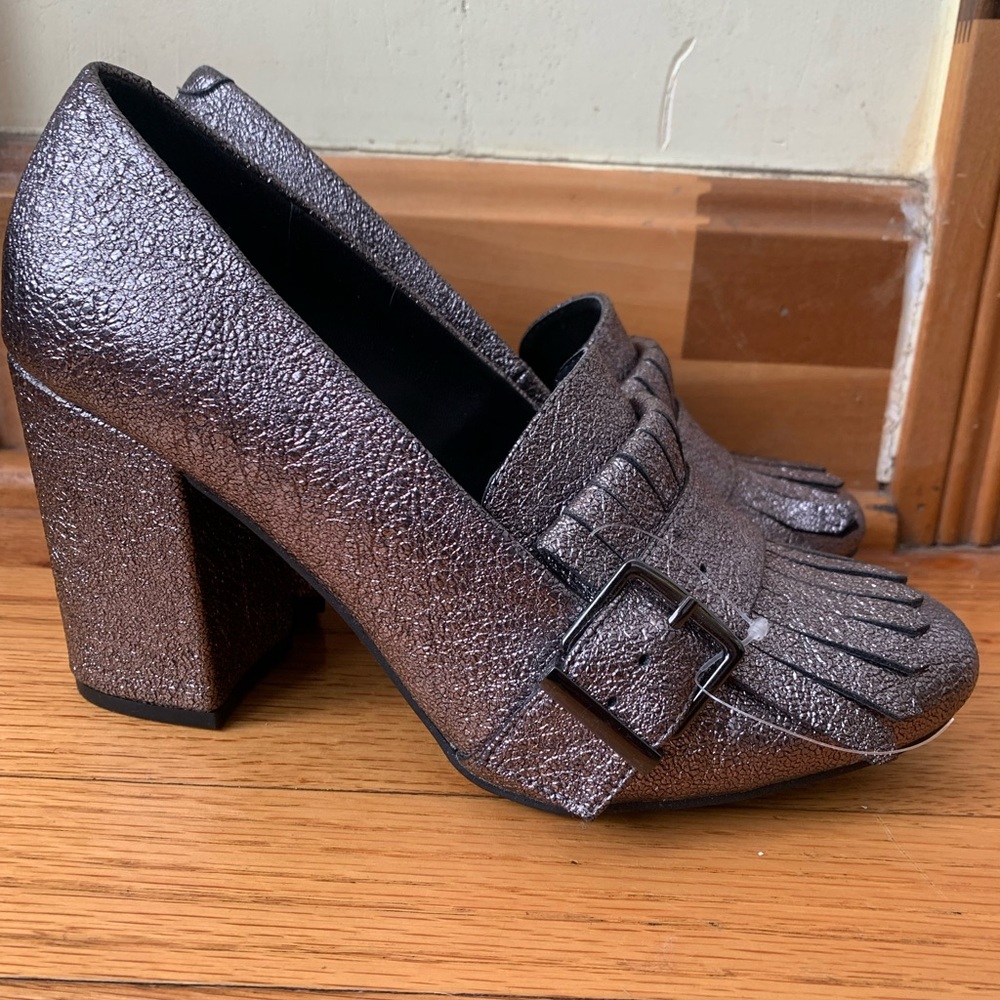 Silver Kenneth Cole Pumps! Never Worn!